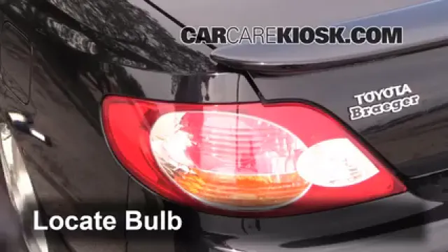 2002 Toyota Solara SLE 3.0L V6 Coupe Éclairage Feux de marche arrière (remplacer une ampoule)